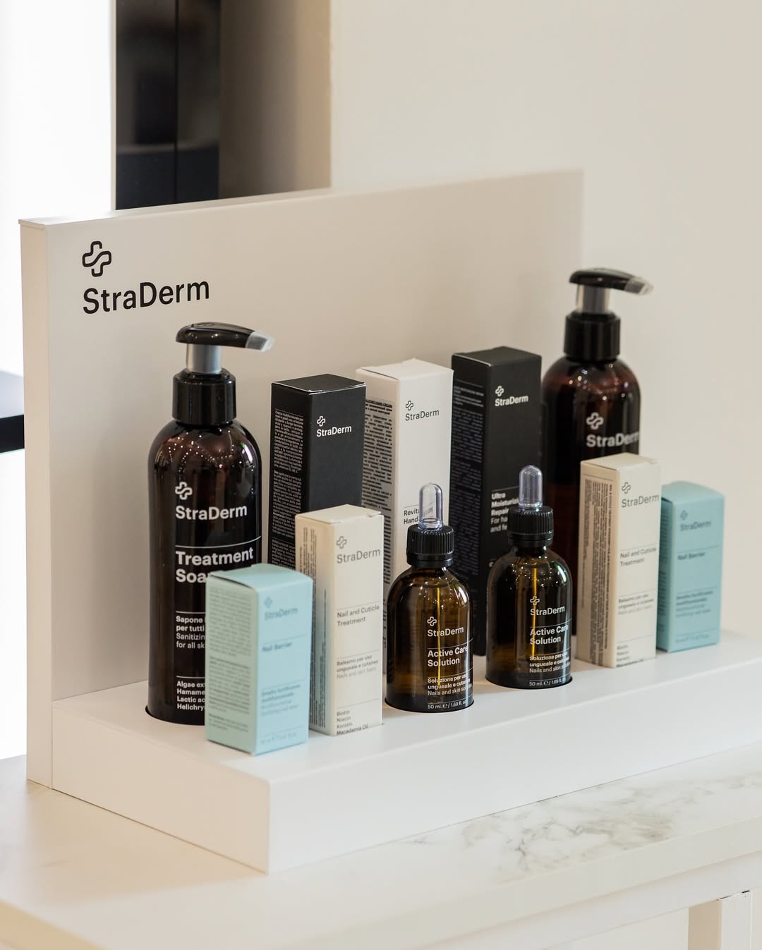 StraDerm ReBuild — Bloom и Natural